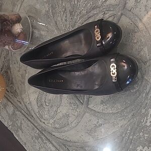 COLE HAAN WOMEN'S GEOMETRIC LEATHER BLOCK HEEL PUMPS 7.5